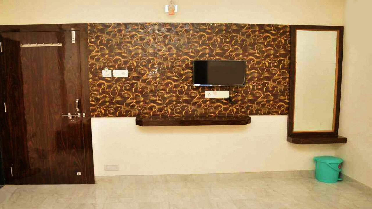 Sai Rajaram Palace Shirdi Extérieur photo